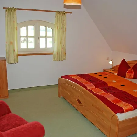 Unterm Reetdach Bauernhof Sellin (Rugen)
