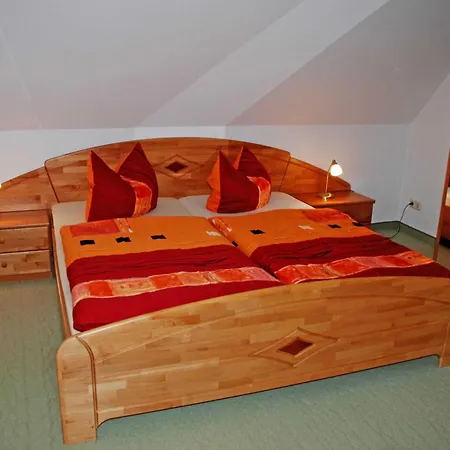 Unterm Reetdach Bauernhof